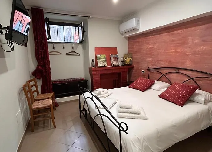 Il Cuore Del Borgo Alojamento de Acomodação e Pequeno-almoço Papasidero